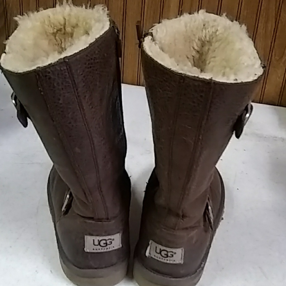 Boots - Picture 2 of 4